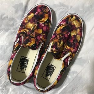 Vans floral slip on size 7.5 women’s